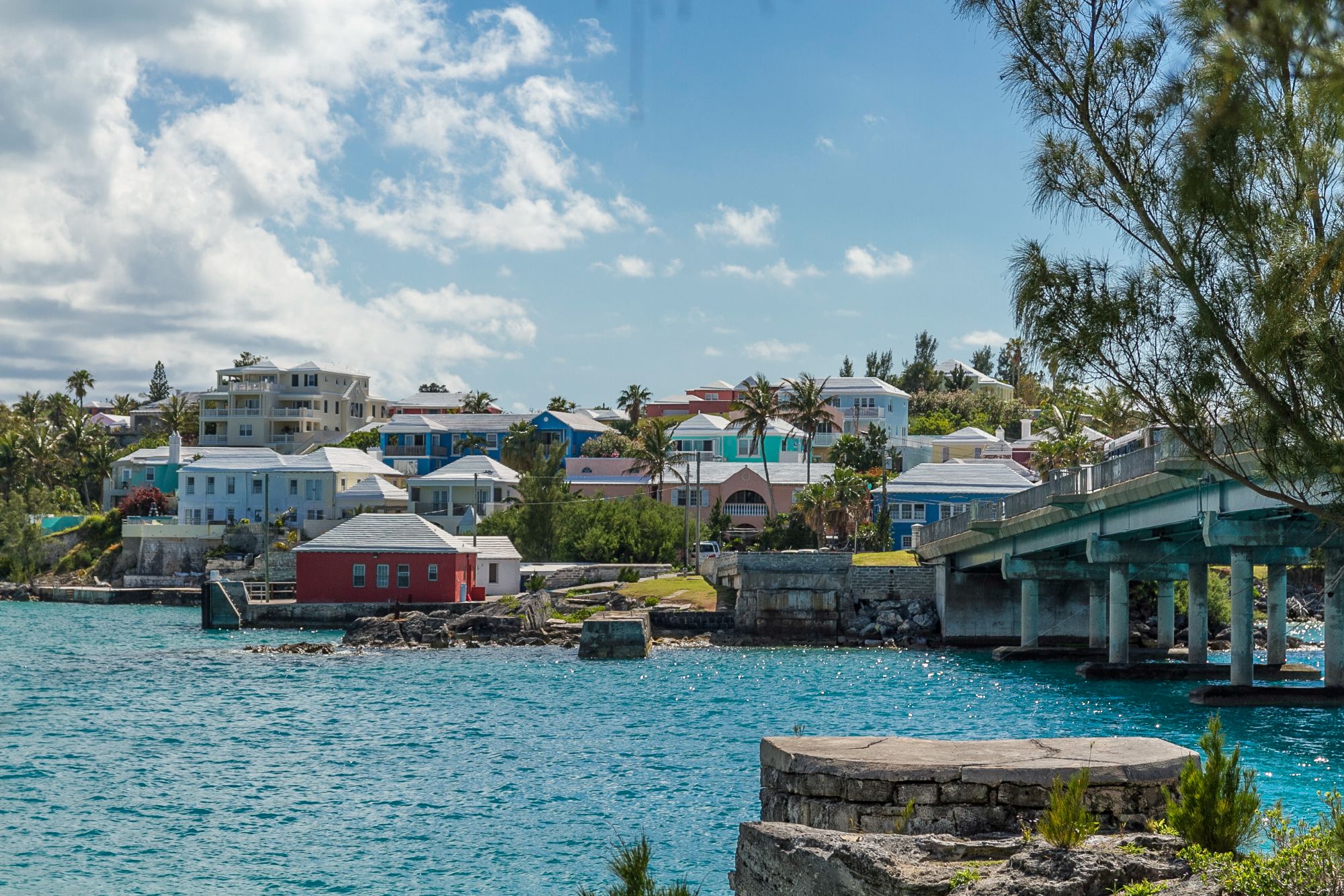 The ocean and cityline in Bermuda